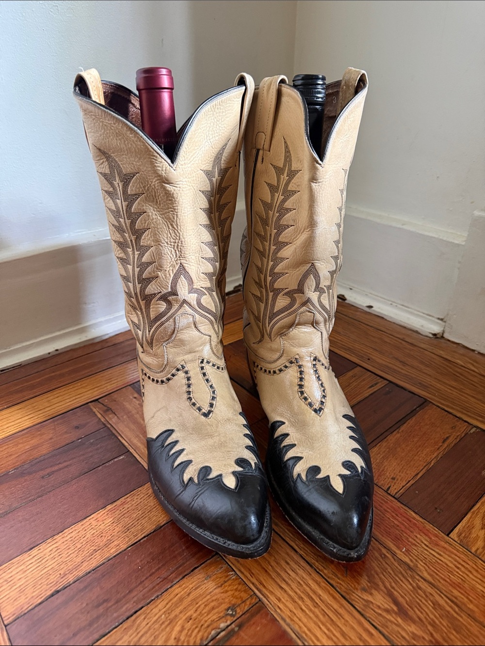 Vintage Tony Lama Two-Tone Tan and Black Western Cowboy Boots